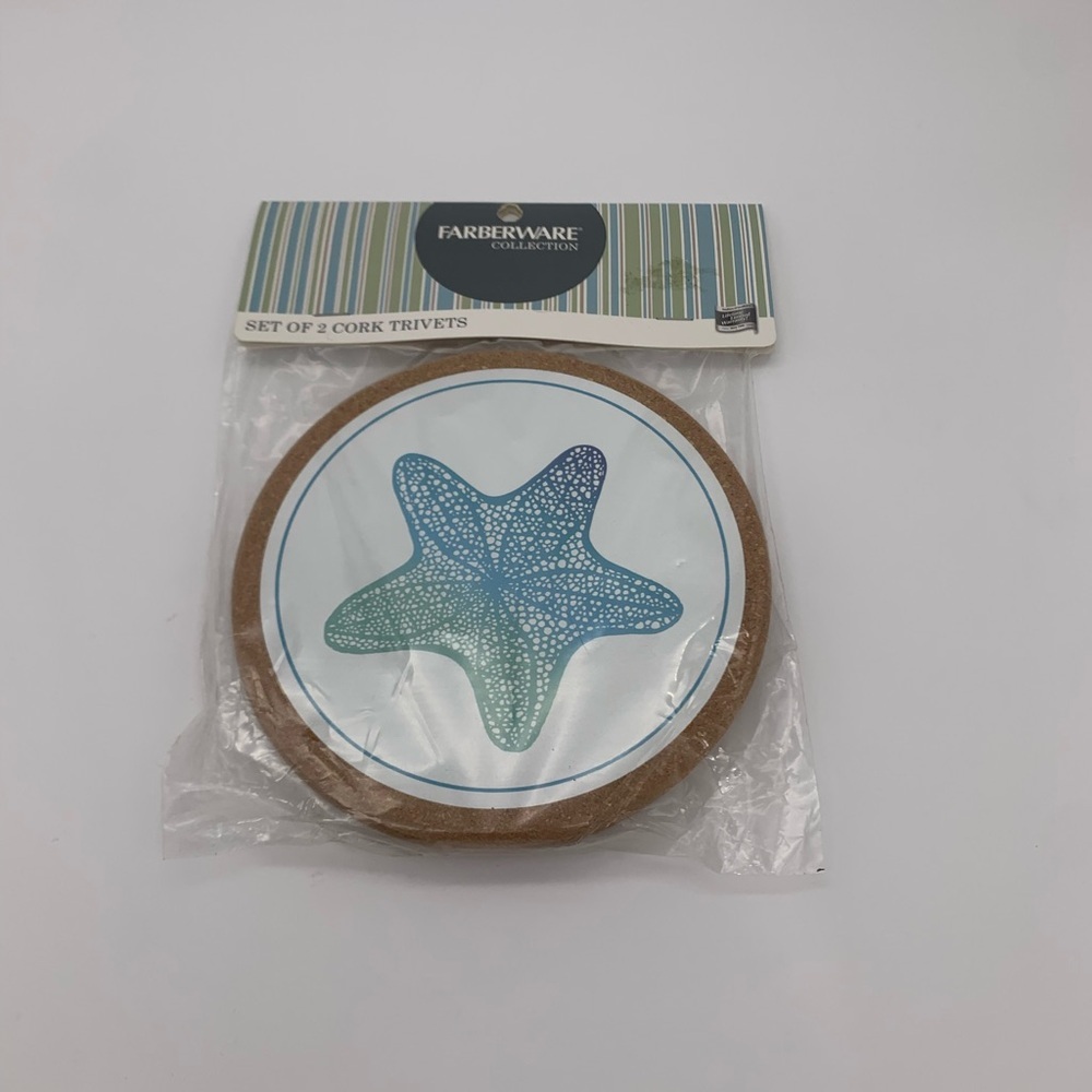Pair Of 2 Decorative Beachy Starfish Round Cork Trivets 6.5” Counter Top New!